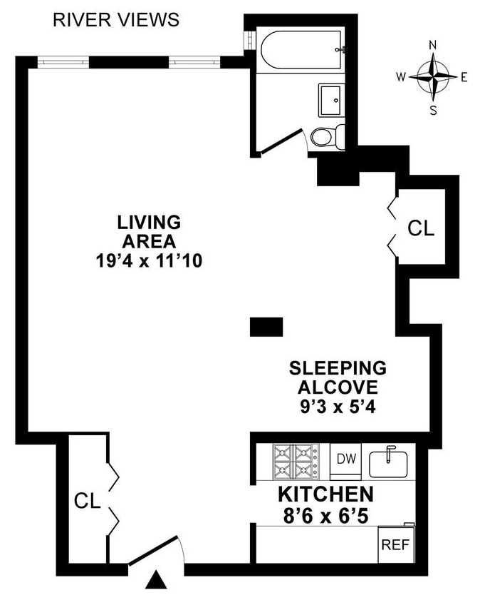 A renovated studio with a separate sleeping alcove in Inwood, for 318,000